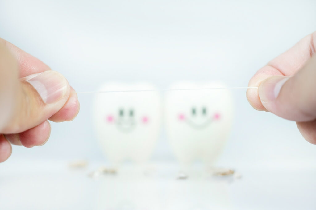 Should Kids Floss Their Teeth Too? Dallas, TX